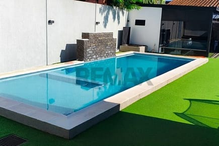 Casa-Venta-PY Asunción Los Laureles Teresa Lamas Caríssimo R.I. 12 de mayo