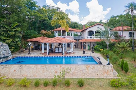 Vendo Amplia y Lujosa Residencia en San Bernardino, Zona Anfiteatro 