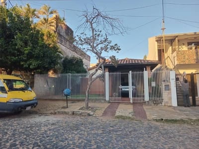 VENDO CASA DE 3 HABITACIONES EN MCAL LÓPEZ EN ASUNCION