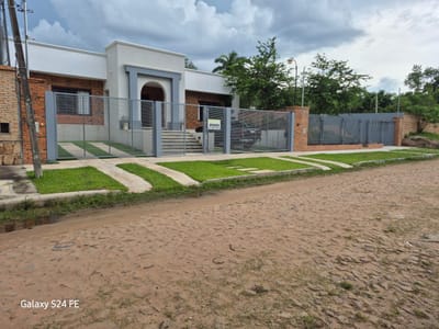 VENDO CASA EN SANBER (exclusiva, grande, ubicación inmejorable)