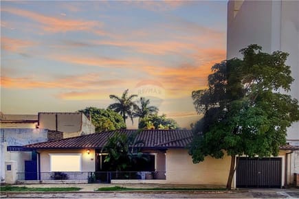 VENDO CASA EN CARMELITAS