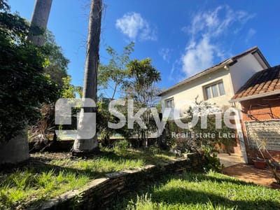 VENDO CASA EN BARRIO MARISCAL LOPEZ - ASUNCION