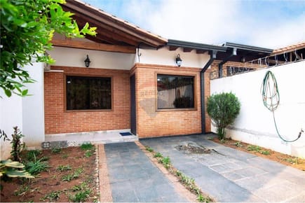 Chalet - Venta - Lambaré, Paraguay