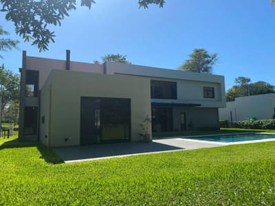Alquilo Casa en Condominio Ayres en San Bernardino