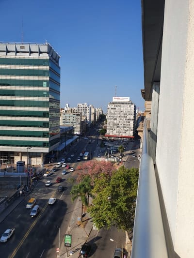 ¡Excelente Oportunidad Para Vivir O Invertir En El Corazón De Montevideo! 