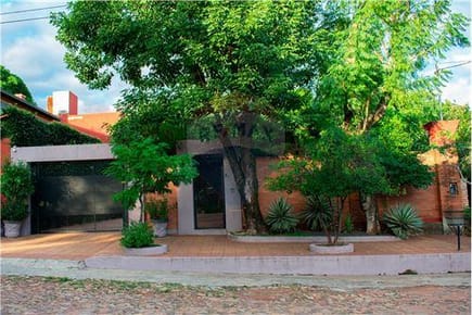 CASA EN VENTA, LAMBARE