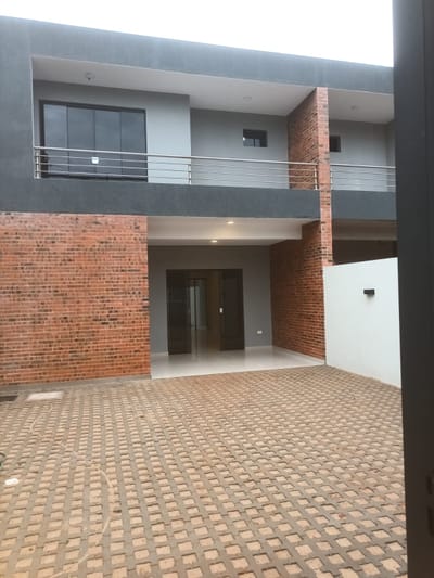VENDO DUPLEX EN SAN LORENZO