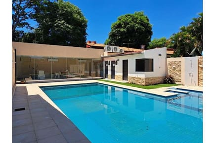 VENDO TERRENO CON QUINCHO Y PISCINA EN BARRIO AMERICA ZONA CONMEBOL