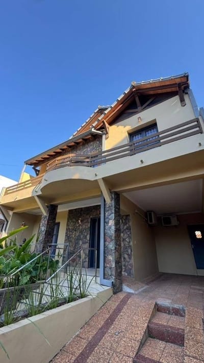 VENDO CASA BARRIO MARISCAL