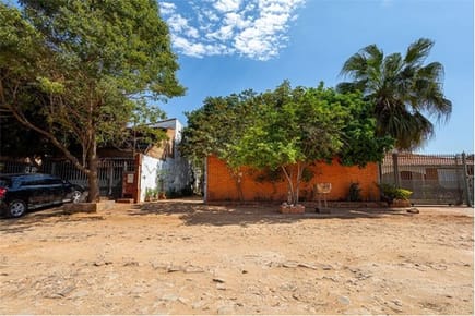 VENDO TERRENO EN CUARTO BARRIO DE LUQUE!!