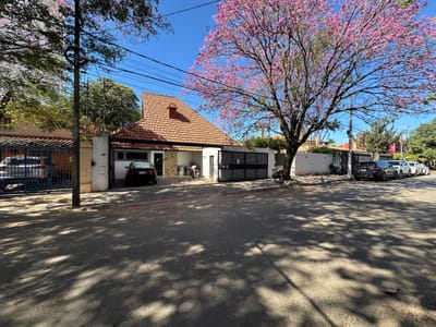 En Venta Casa Barrio Mburucuya