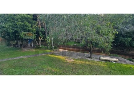 VENDO CASA CON ARROYO EN ALTOS CORDILLERA