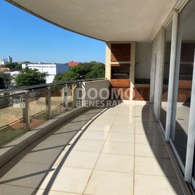 EN ALQUILER AMPLIO DEPARTAMENTO TRES HABITACIONES EN SUITE VILLA AURELIA 