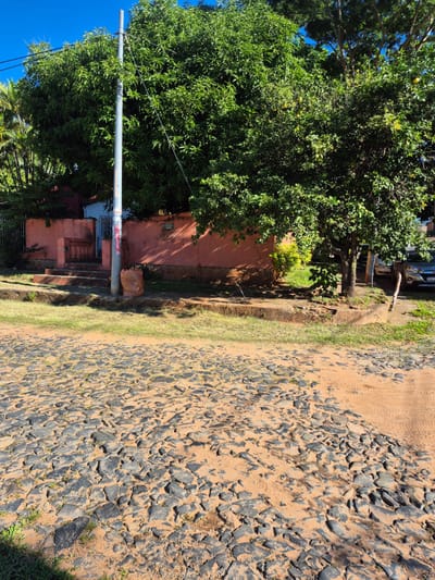 Vendo terreno es esquina en Asunción 