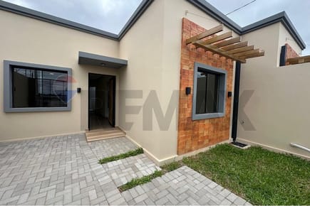 CHALET A ESTRENAR EN VILLA ELISA 