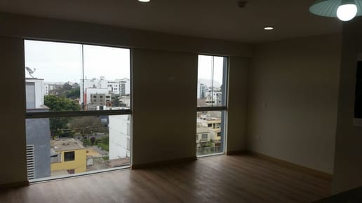 Alquilo departamento ubicado en calle Varsovia 579 dpto 802 Surquillo Lima Peru