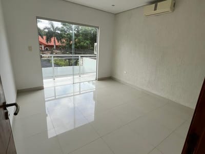 CASA 3 DORMITORIOS EN ITA ENRAMADA