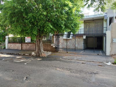 CASA IDEAL PARA OFICINAS EN SAJONIA - ASUNCIÓN
