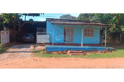 Vendo Casa en Ñemby a cuadras de la Av. La Lomita