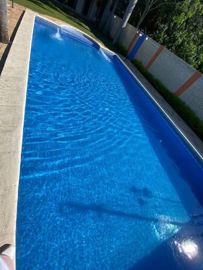 VENDO AMPLIA CASA EN SAN BERNARDINO - CON 5 HABITACIONES