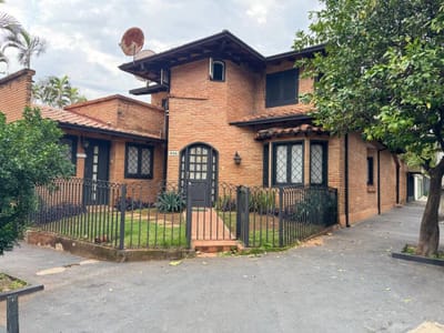 VENDO CASA EN BARRIO JARA 