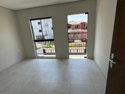 VENDO  DÚPLEX EN  EL BARRIO SANTA LIBRADA