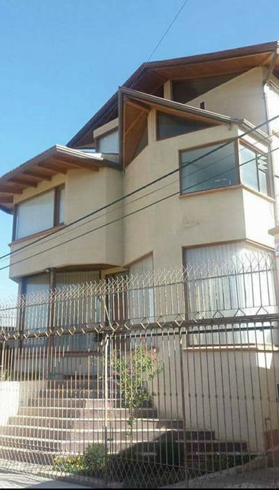 HERMOSA CASA EN LAQUILER ACHUMANI CONDOMINIO PRIVADO