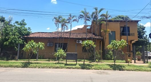 VENDO CASA EN FERNANDO DE LA MORA ZONA NORTE