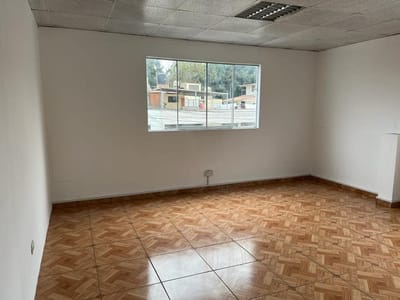Oficina en alquiler en Surquillo - Urbanización Limatambo