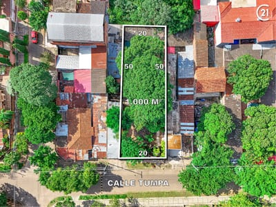 En Venta! Casa a precio de terreno frente a plazuela en zona sur