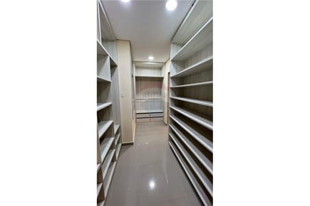 VENDO DUPLEX AMOBLADO
