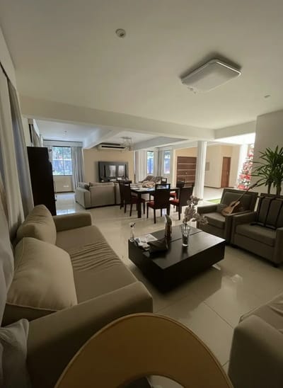 FDO DE LA MORA, ZONA SUR, EN ALQUILER CASA DE 4 DORMITORIOS, 500 m2 