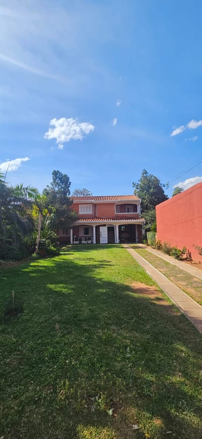 En venta casa en Barrio Herrera de Asunción