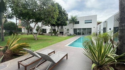EXCLUSIVA CASA MODERNA TOTALMENTE AMOBLADA – FERNANDO ZONA NORTE