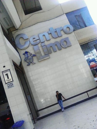 Vendo Local Comercial en Centro Comercial Centro de Lima