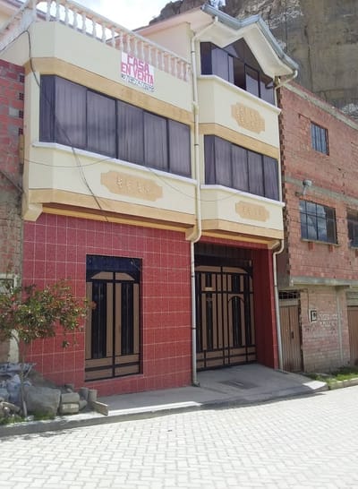 Gran oferta Inperdible a lolo 135000 $ casa Z723 de Marzo Achumani Ref. 71985224