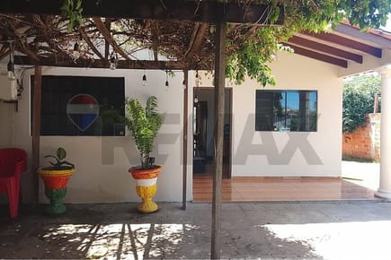 Hermosa Casa en Venta en Ñemby