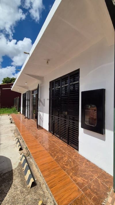 Alquilo local en Luque, Central