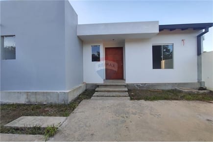 DUPLEX A TERMINAR EN ZONA ZARATE ISLA