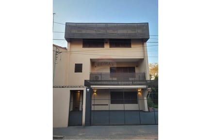 Vendo lujosa y exclusiva casa en el barrio Las Mercedes de Asunción ✨