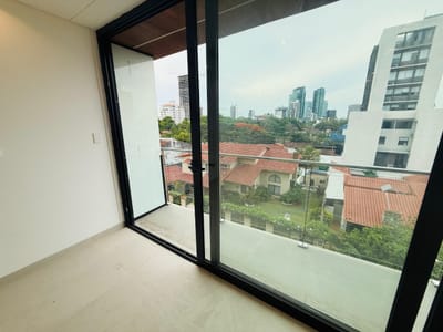 DEPARTAMENTO DE LUJO A ESTRENAR EN VENTA – 2 DORMITORIOS – EQUIPETROL
