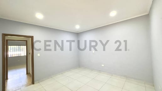 VENDO CASA, ZONA HIPÓDROMO- ASUNCIÓN