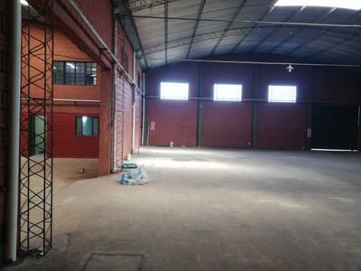 DEPOSITO EN ALQUILER, UBICADO A 600 MTRS DEL VIADUCTO DE 3 BOCAS ACCESO SUR