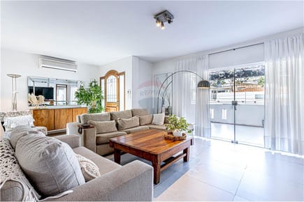 Casa en Planta Baja en Villa Morra por 300.000 USD