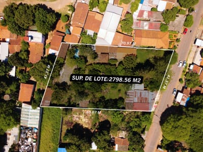 EN VENTA - AMPLIA PROPIEDAD EN LAMBARE, BARRIO SAN ISIDRO