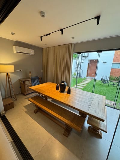 ALUGUEL | CASA GEMINADA TOTALMENTE MOBILIADA EM RECOLETA