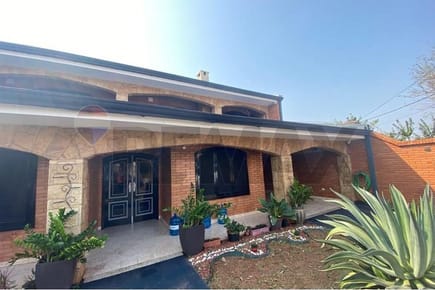 Residencia en San Lorenzo con piscina 