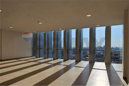 Oficina en el Edificio ZENITH Félix Bogado