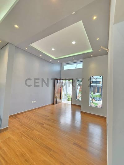 Venta de Casa Dúplex en Limpio, Central