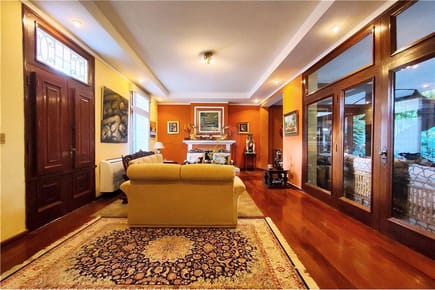 EN VENTA EXCLUSIVA RESIDENCIA EN ASUNCIÓN